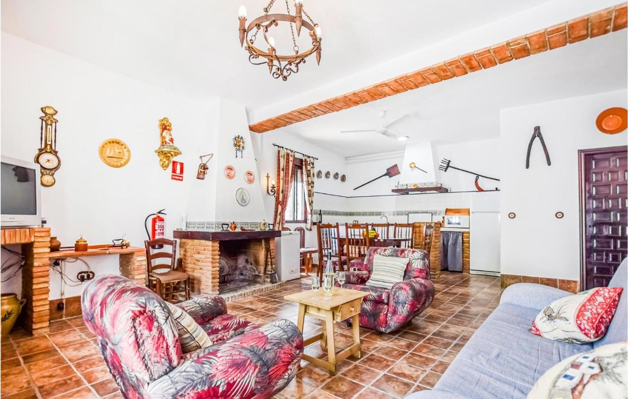 3 Bedroom Awesome Home In Rute Esterno foto