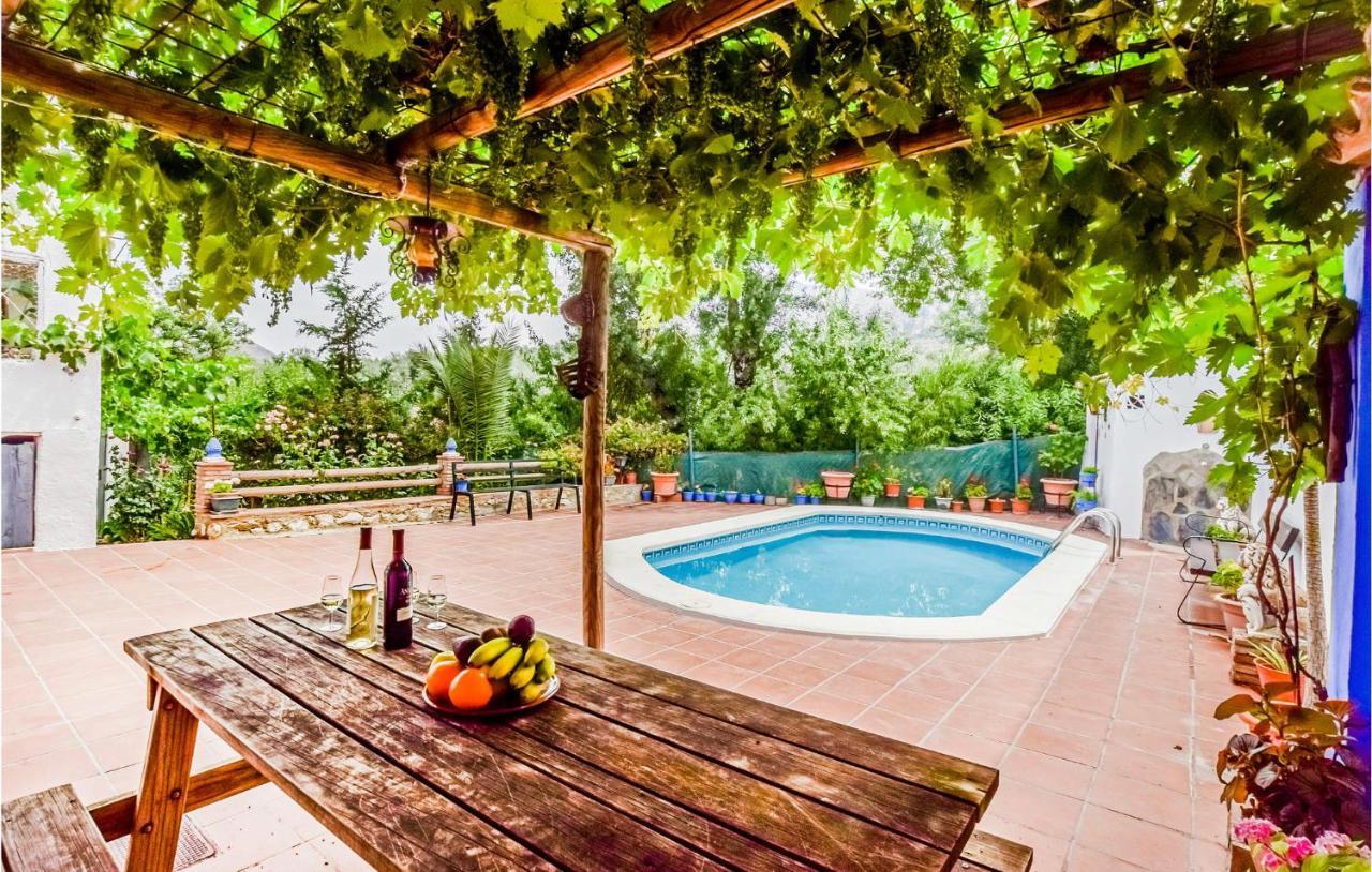 3 Bedroom Awesome Home In Rute Esterno foto