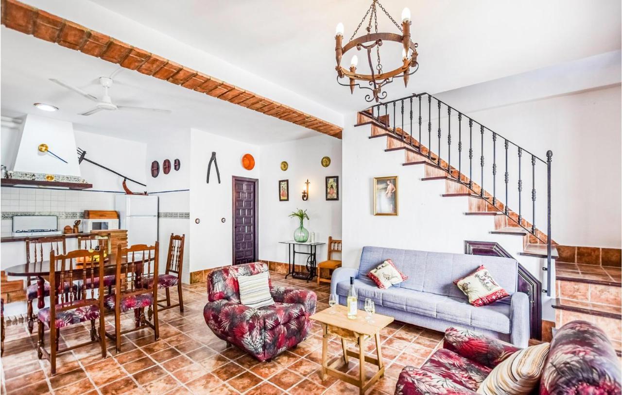 3 Bedroom Awesome Home In Rute Esterno foto