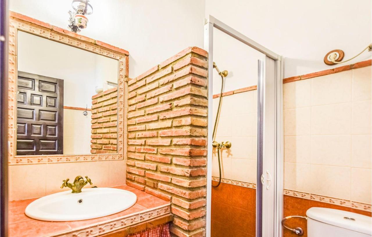 3 Bedroom Awesome Home In Rute Esterno foto